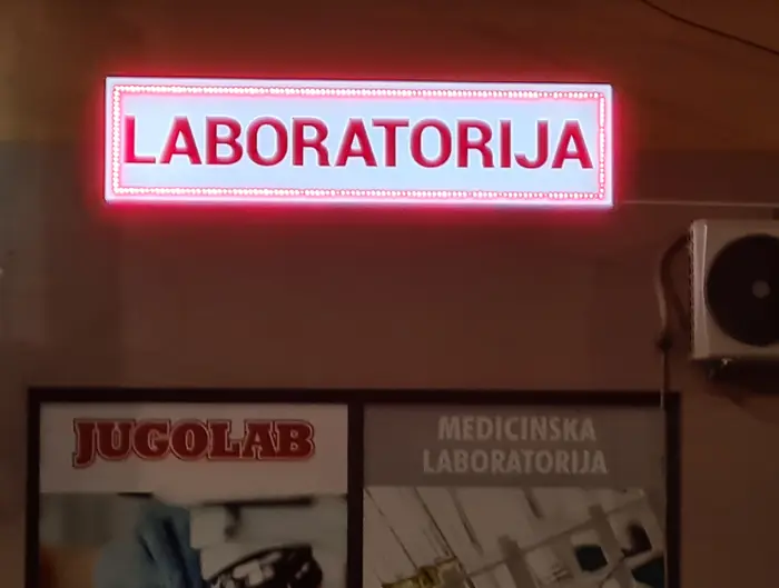Svetleća tabla Laboratorija za Jugolab